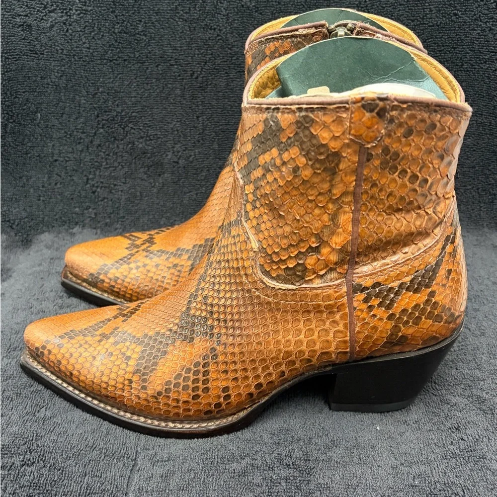 NWT Tecovas Zoey Limited Edition Saddle Brown Python Snip Toe Cowgirl Boots 6.5B - Picture 9 of 12